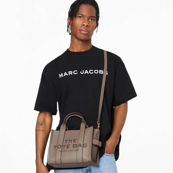 Marc Jacobs The Leather Small Tote Bag - Picture 14 of 16